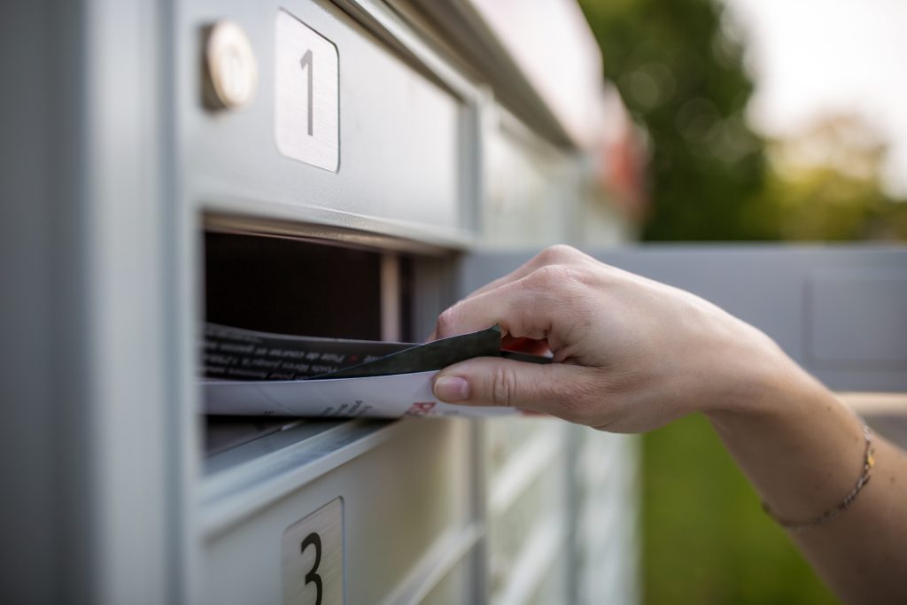 leaflet distribution